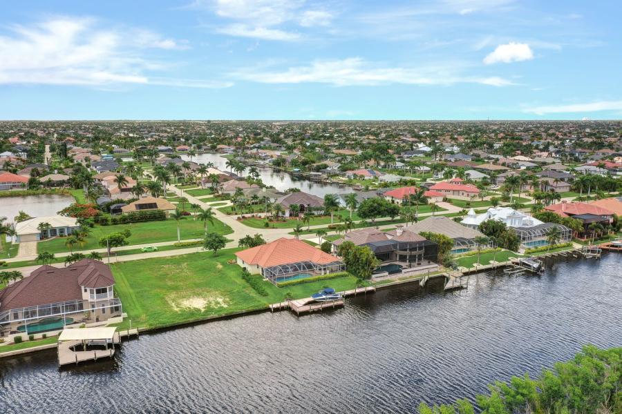 2624 El Dorado Pkwy W, Cape Coral, FL 33914 (39)